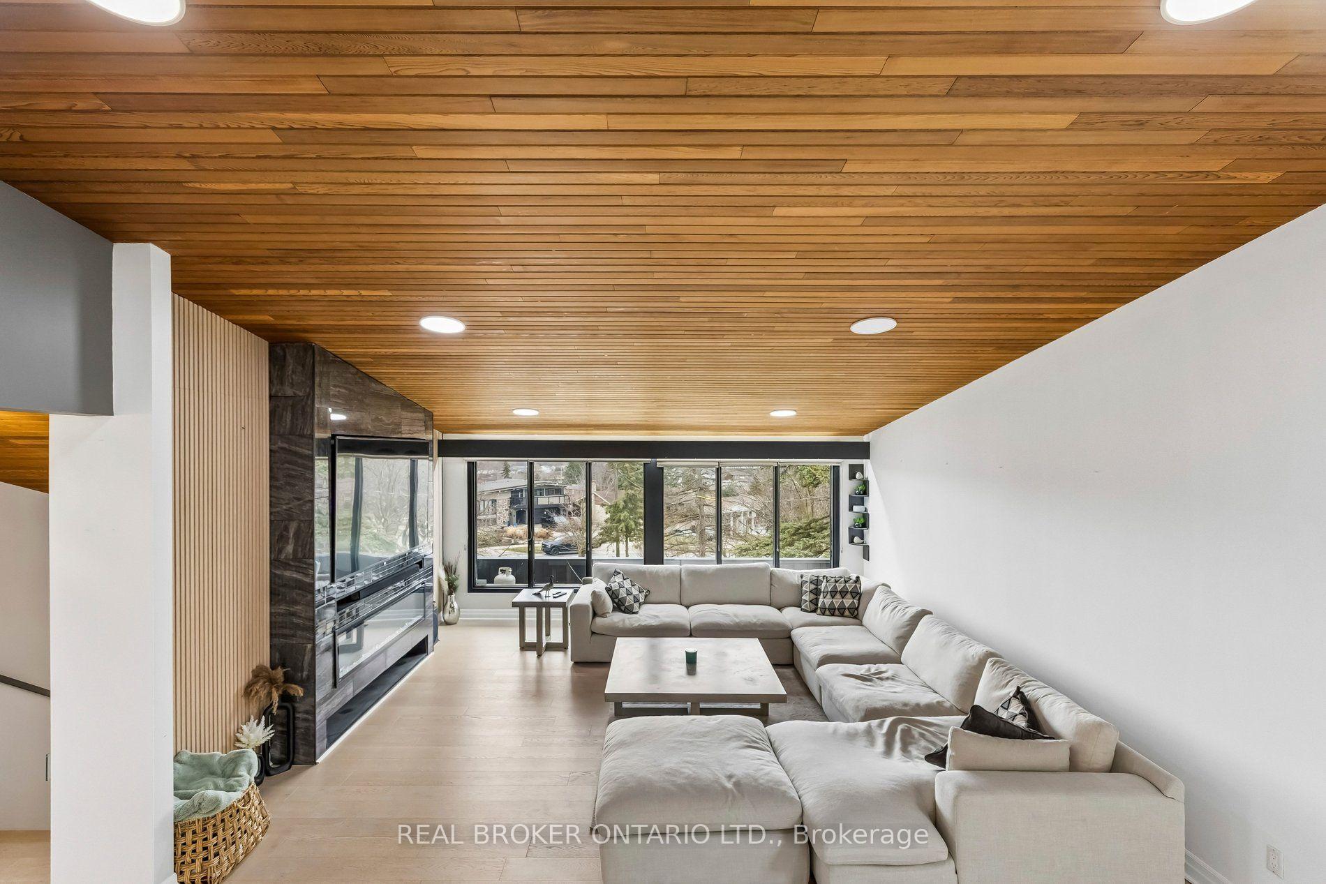 Photo 12 of 3 Chicopee Terrace, Kitchener, Centreville Chicopee — HOMEH