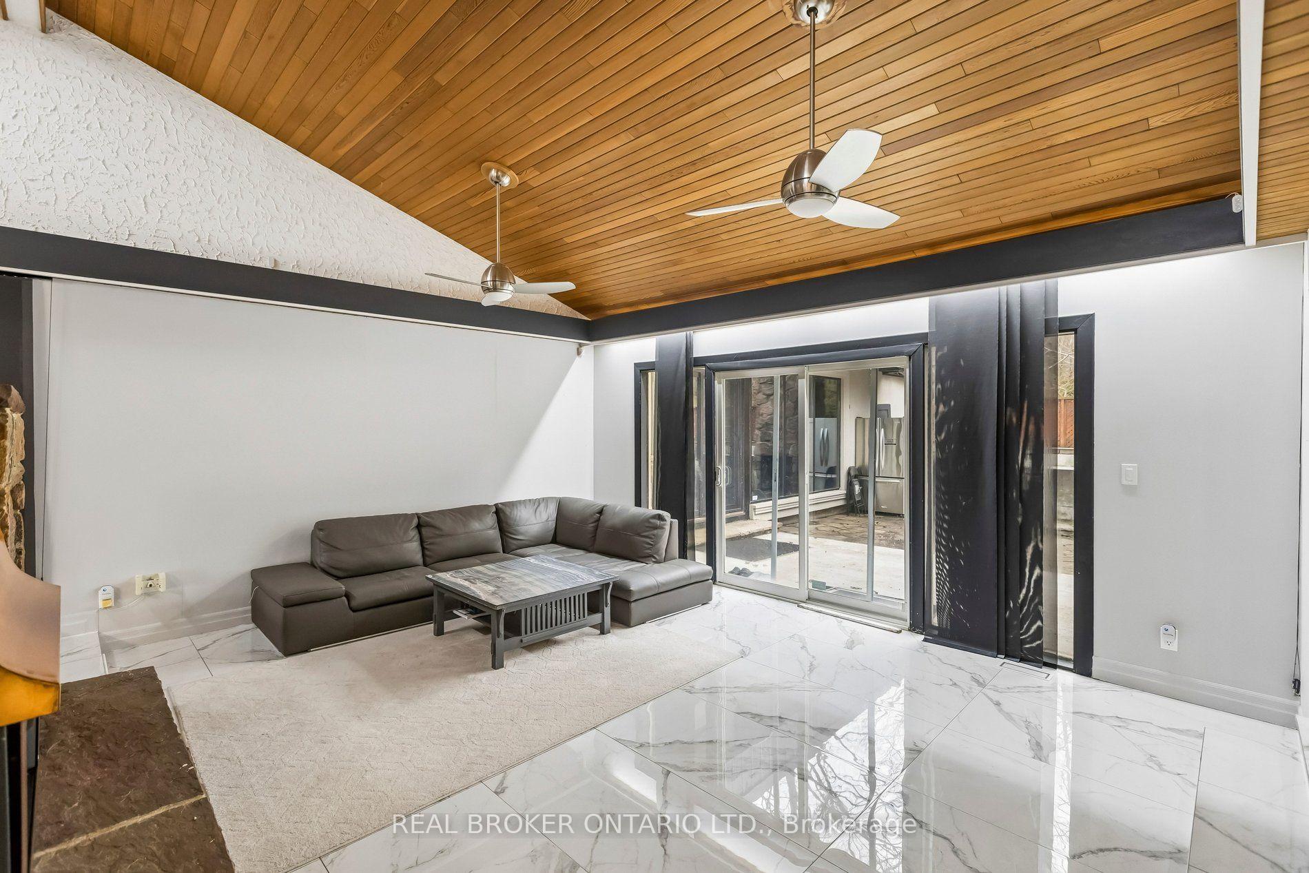 Photo 14 of 3 Chicopee Terrace, Kitchener, Centreville Chicopee — HOMEH
