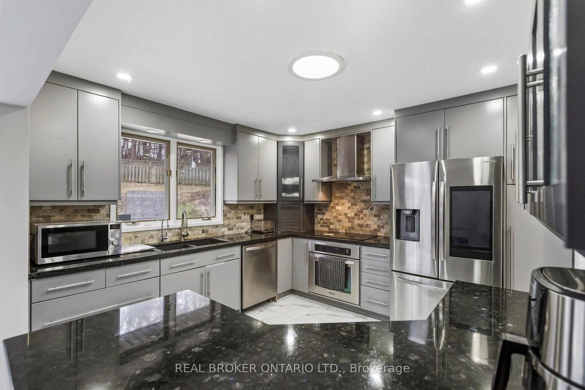 Photo 19 of 3 Chicopee Terrace, Kitchener, Centreville Chicopee — HOMEH
