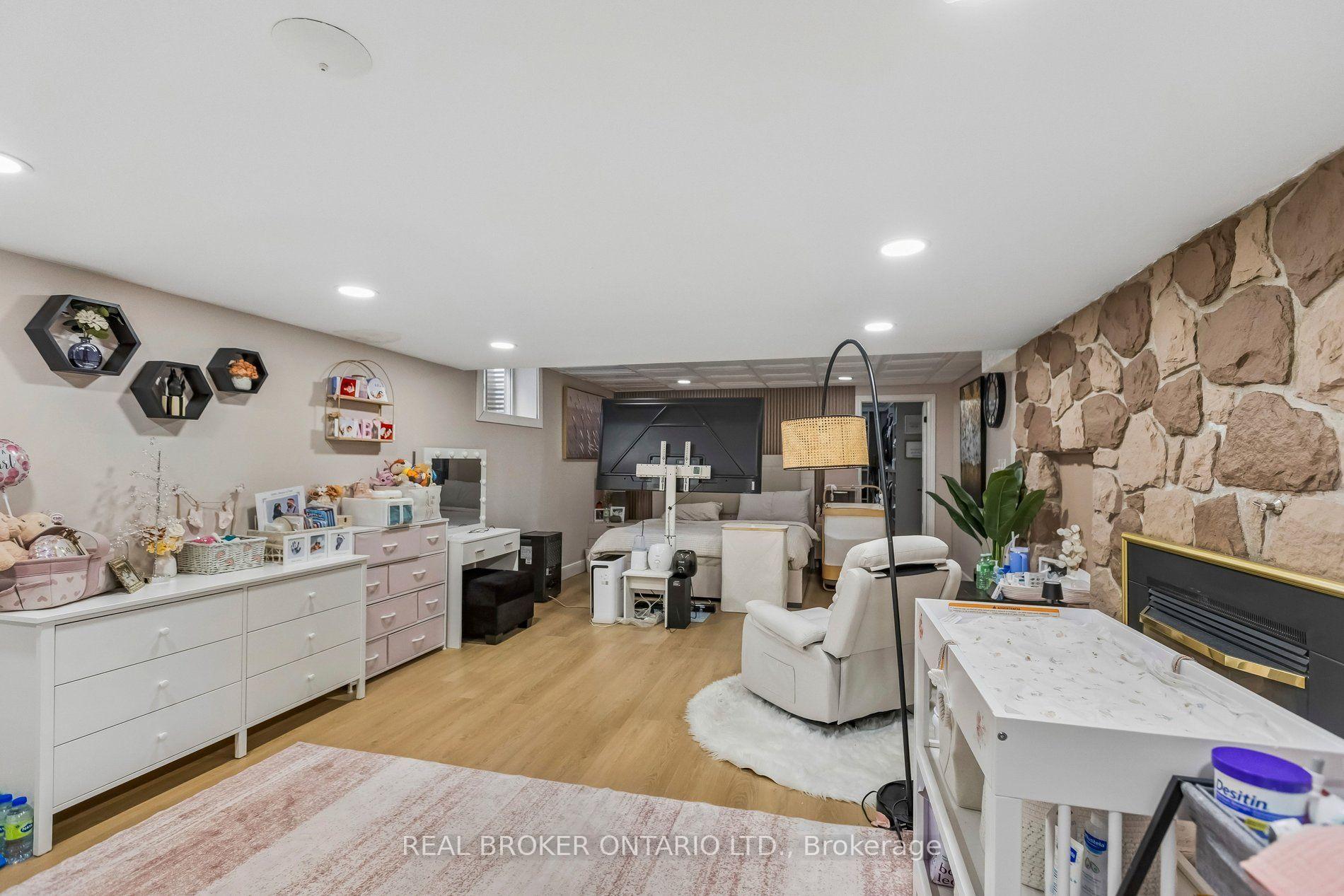 Photo 36 of 3 Chicopee Terrace, Kitchener, Centreville Chicopee — HOMEH