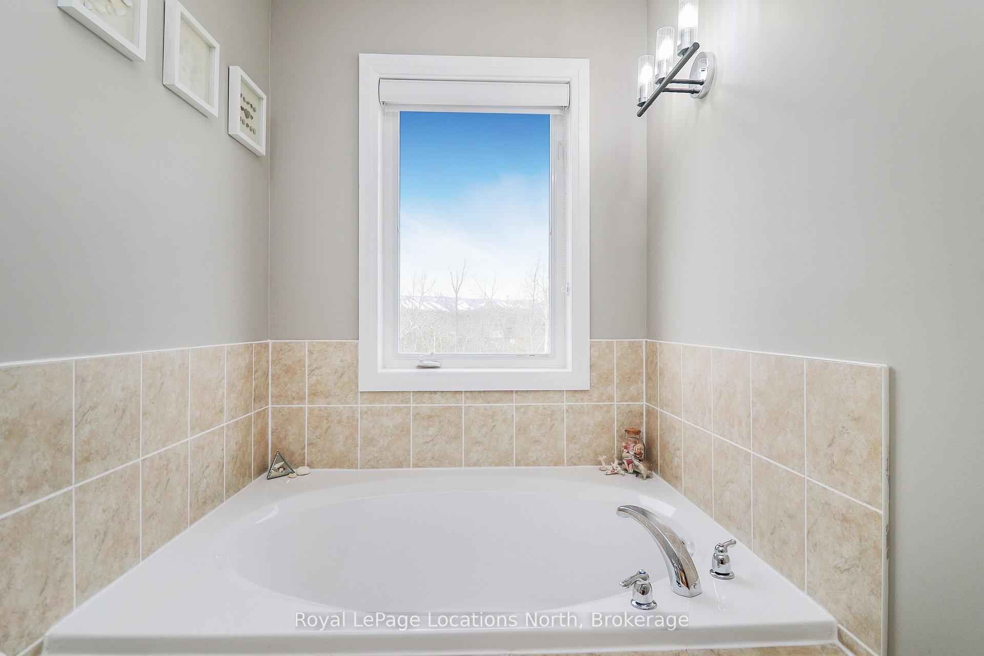 Photo 25 of 67 Joseph Trail, Collingwood — HOMEH