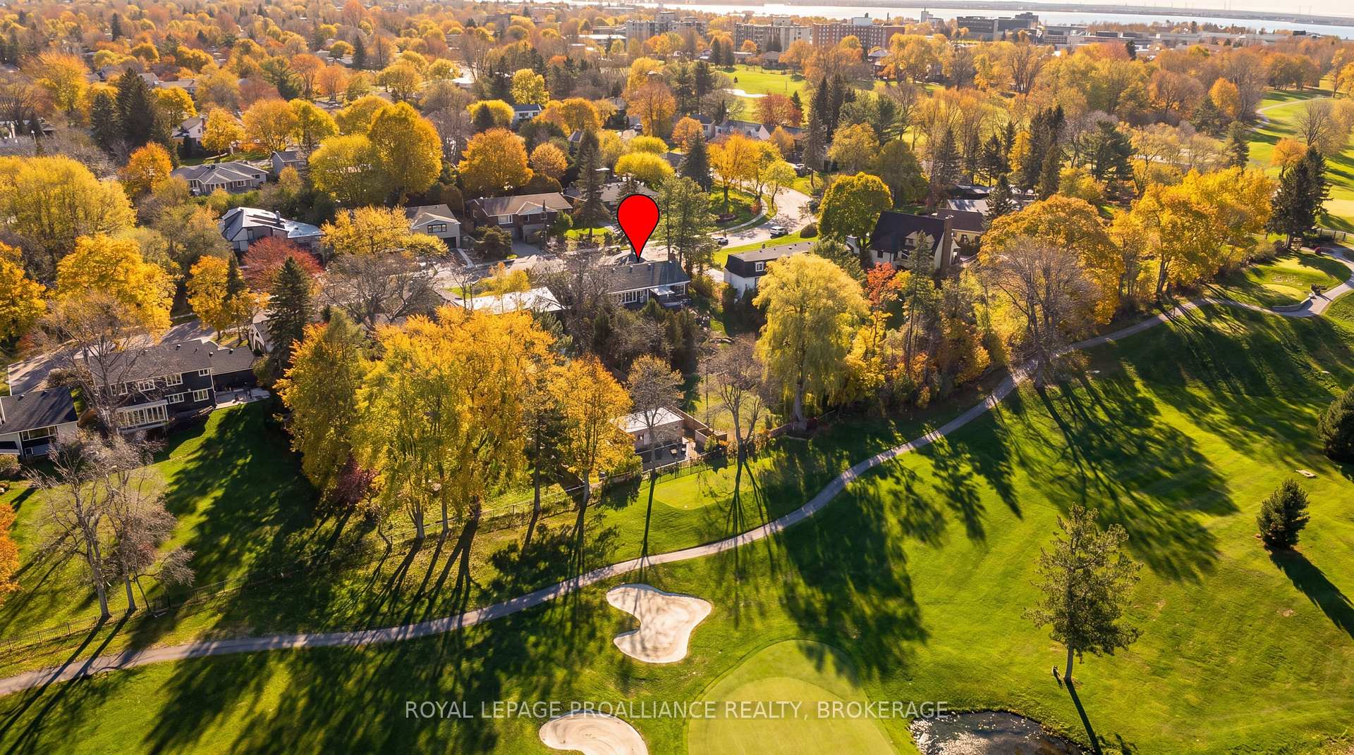 Photo 3 of 209 Fairway Hill Crescent, Kingston, Central City West — HOMEH