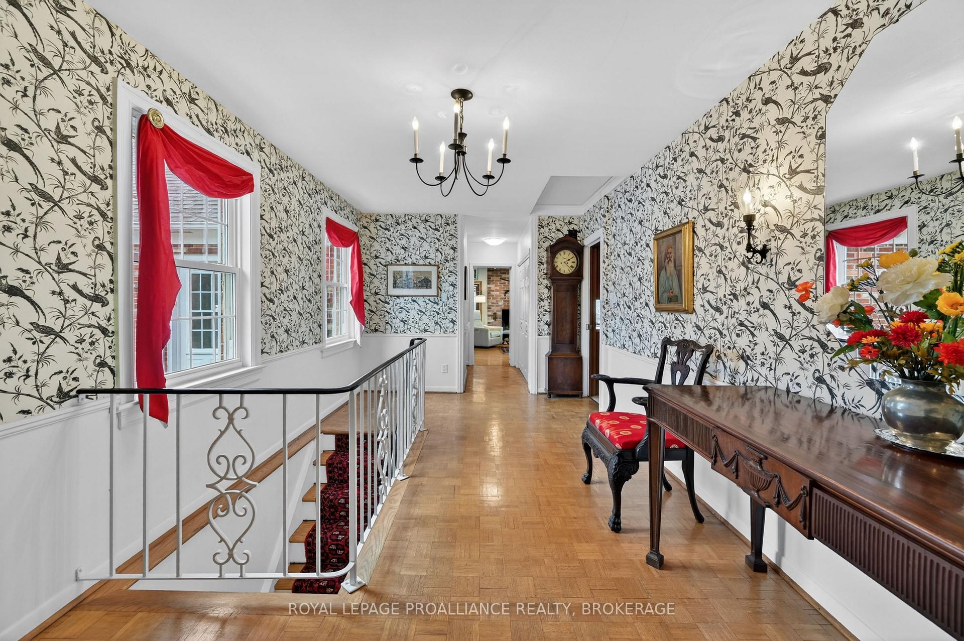 Photo 9 of 209 Fairway Hill Crescent, Kingston, Central City West — HOMEH