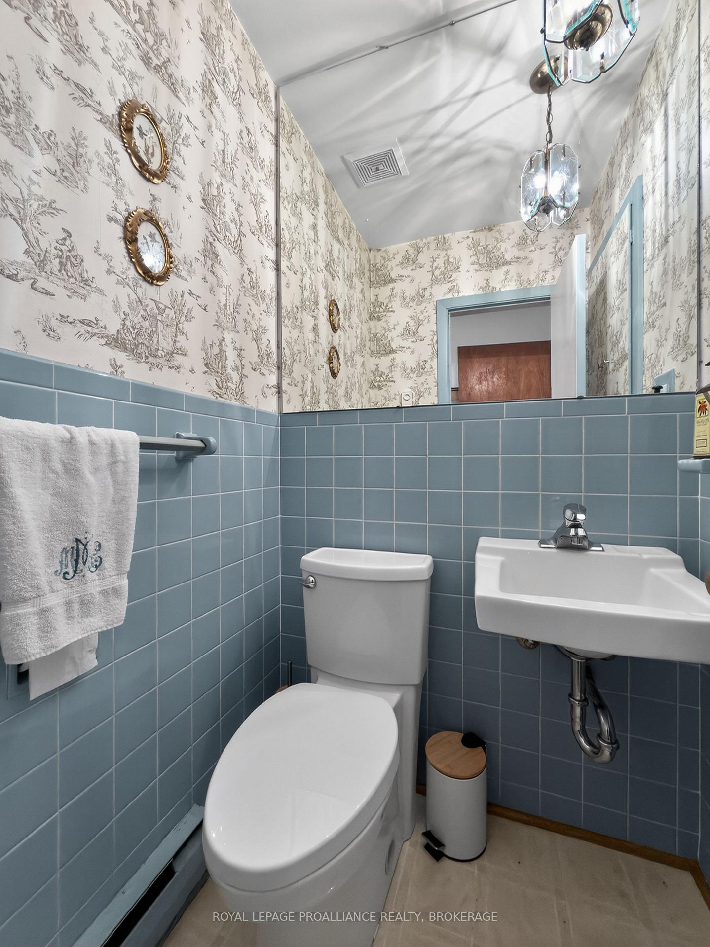 Photo 21 of 209 Fairway Hill Crescent, Kingston, Central City West — HOMEH