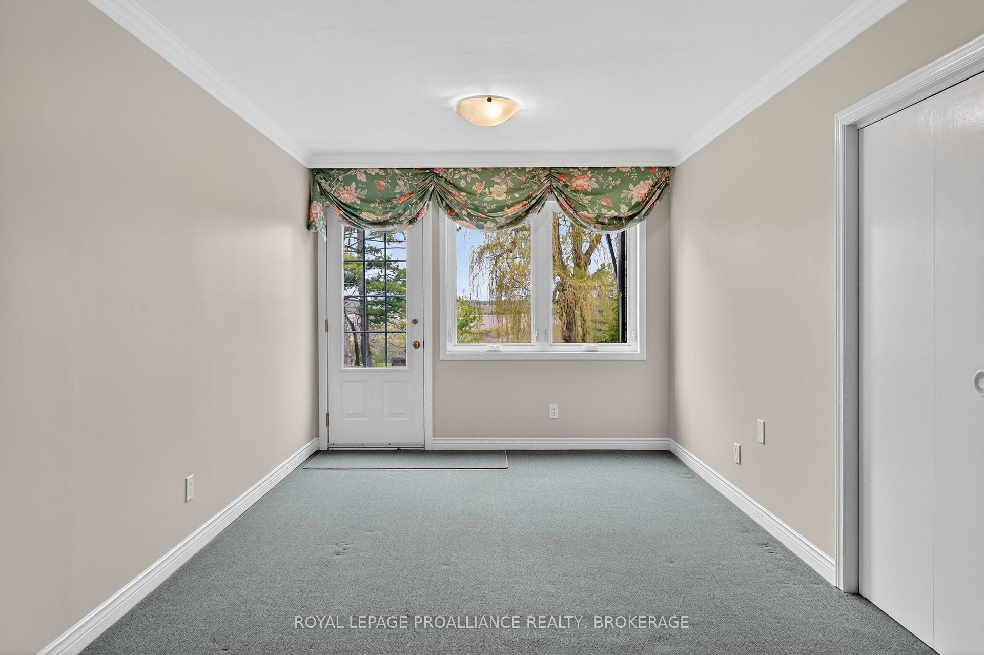 Photo 35 of 209 Fairway Hill Crescent, Kingston, Central City West — HOMEH