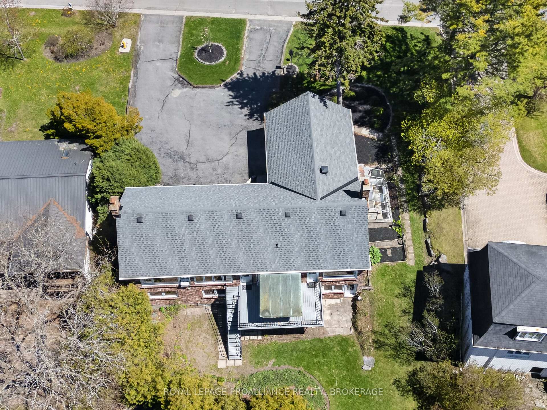 Photo 49 of 209 Fairway Hill Crescent, Kingston, Central City West — HOMEH