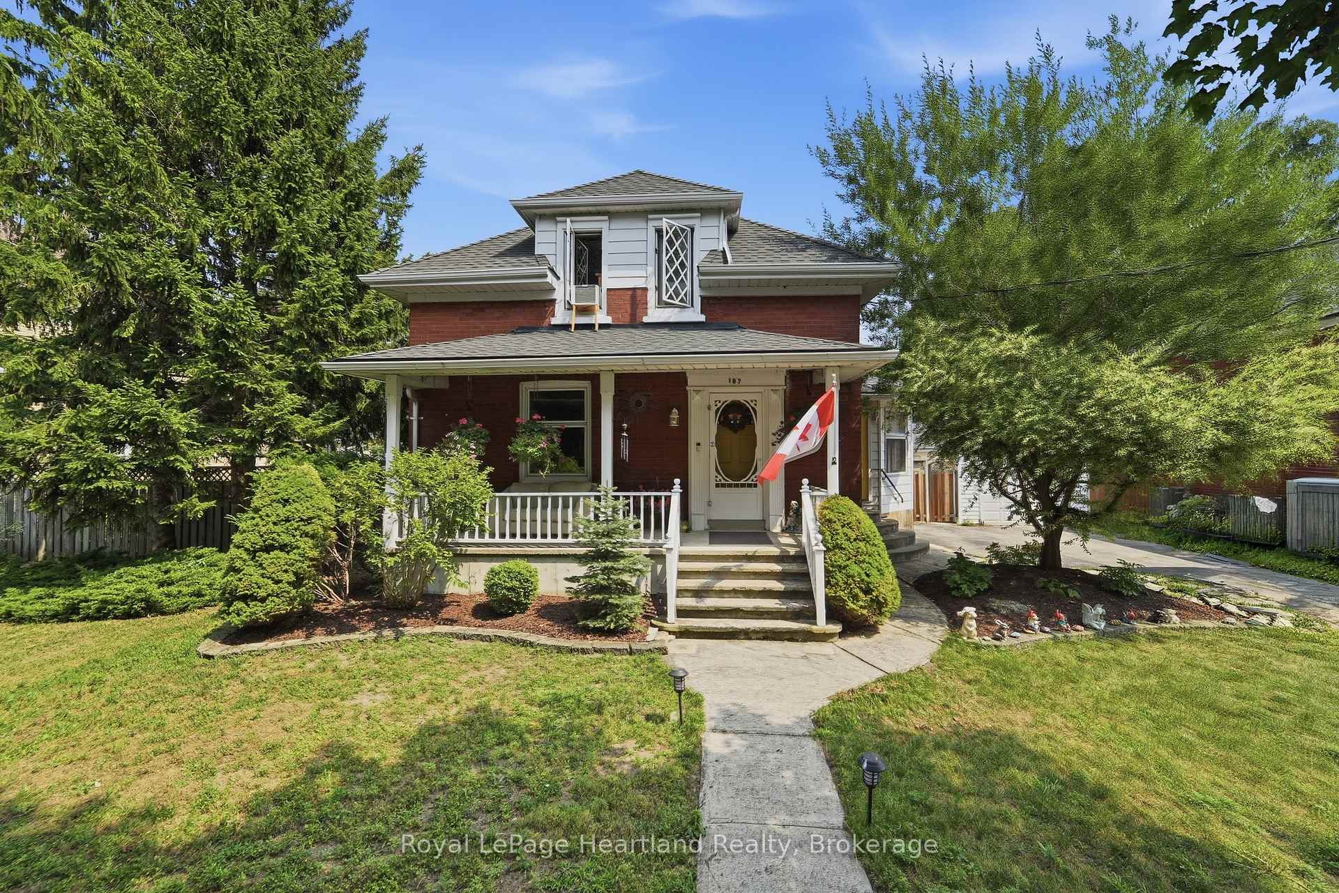Photo 2 of 187 Cameron Street, Goderich, Goderich (Town) — HOMEH