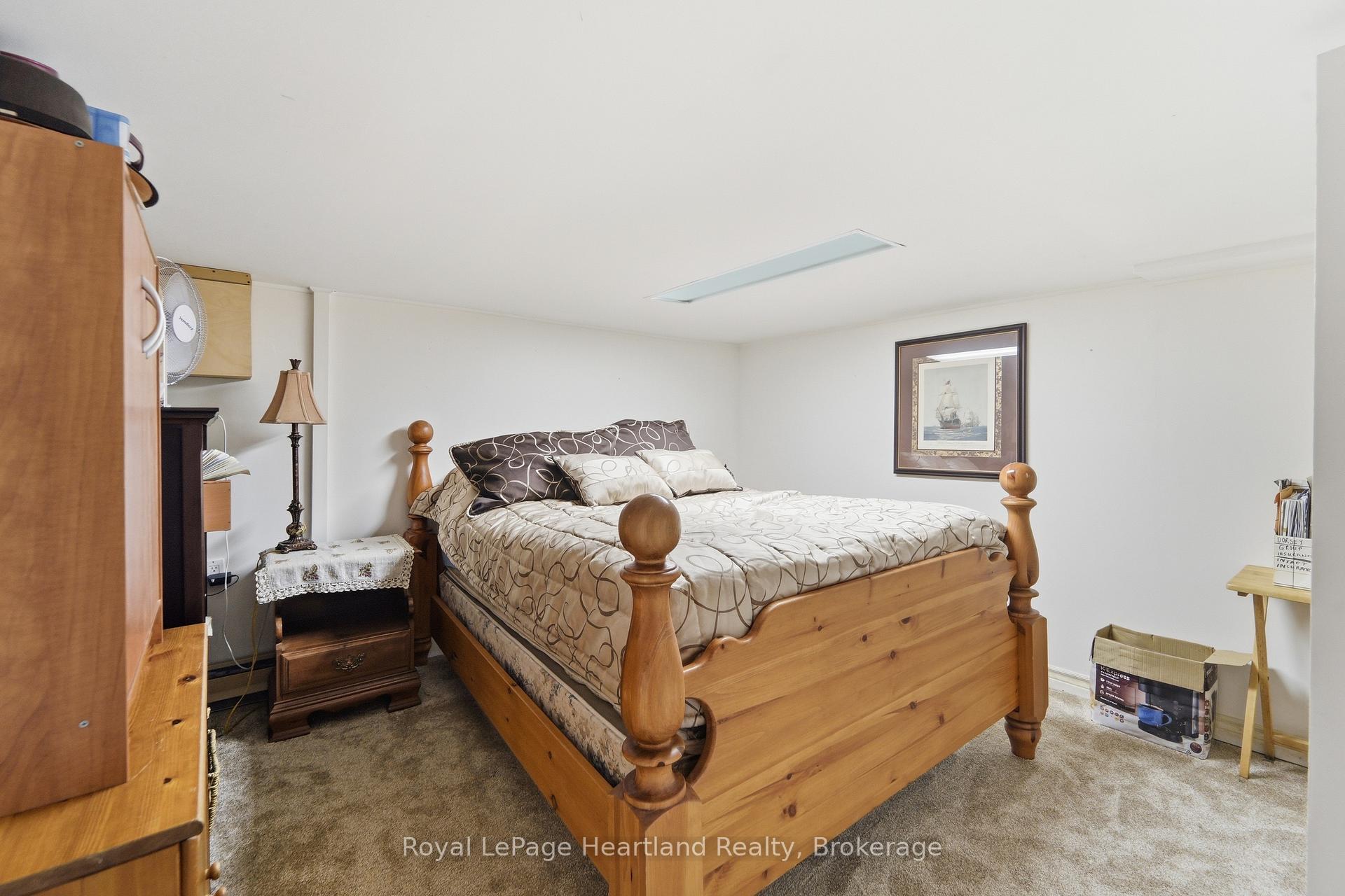 Photo 31 of 187 Cameron Street, Goderich, Goderich (Town) — HOMEH