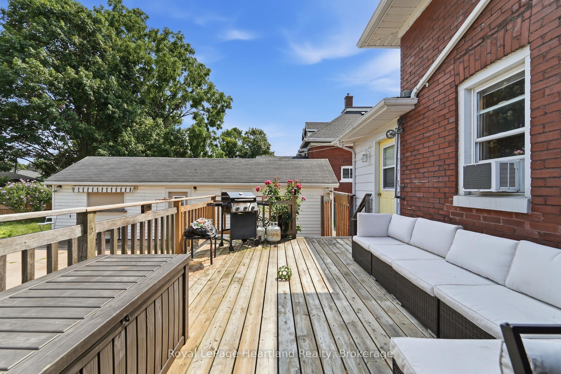 Photo 35 of 187 Cameron Street, Goderich, Goderich (Town) — HOMEH