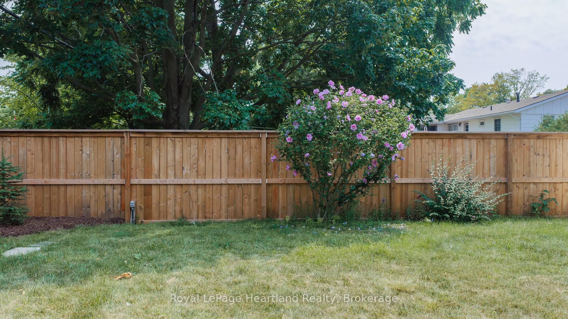 Photo 40 of 187 Cameron Street, Goderich, Goderich (Town) — HOMEH