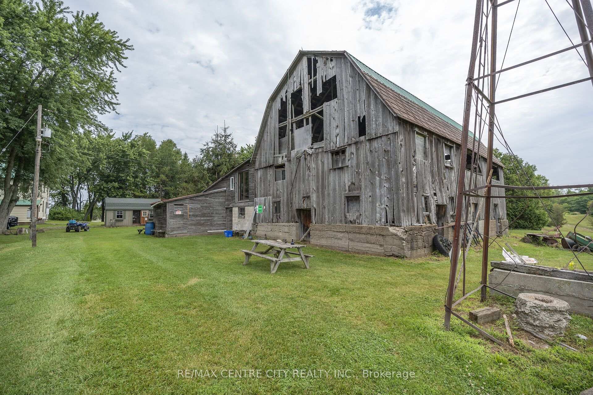 Photo 34 of 1390 St John's Road, Norfolk, Port Dover — HOMEH
