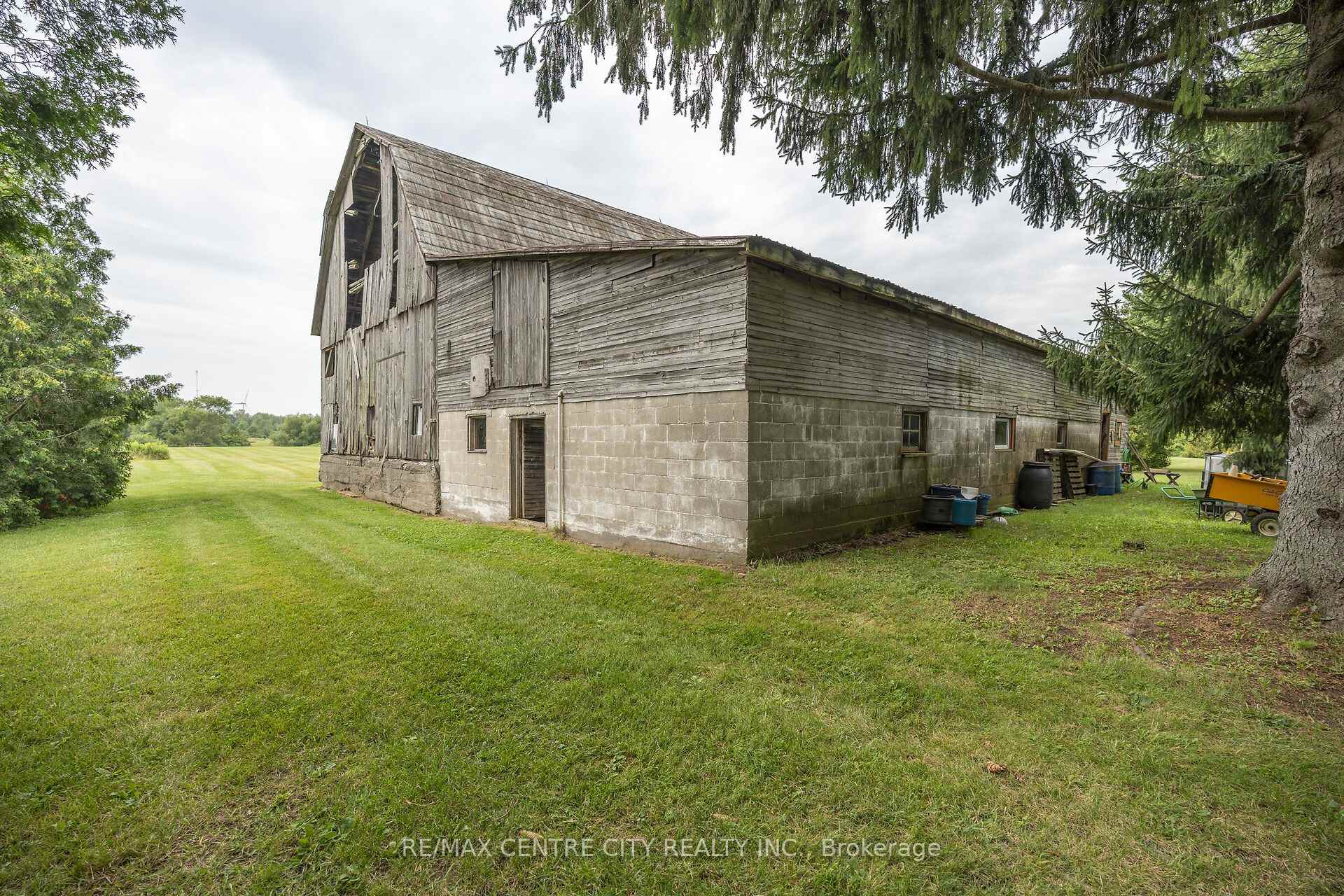 Photo 35 of 1390 St John's Road, Norfolk, Port Dover — HOMEH