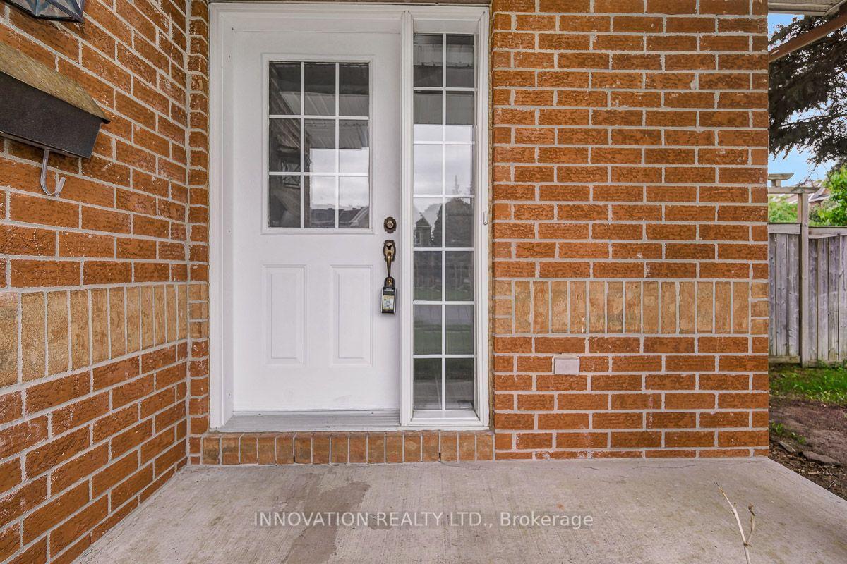 Photo 4 of 1310 Halton Terrace, Ottawa, Kanata - Morgan's Grant/South March — HOMEH