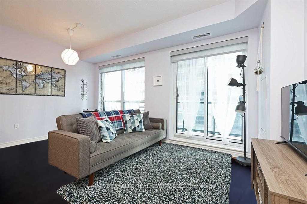 Photo 6 of Unit 1518, 39 Annie Craig Drive, Etobicoke, Mimico — HOMEH