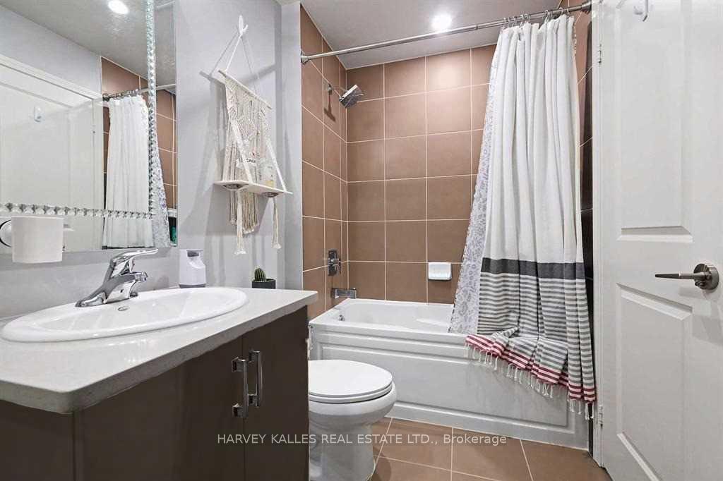 Photo 10 of Unit 1518, 39 Annie Craig Drive, Etobicoke, Mimico — HOMEH