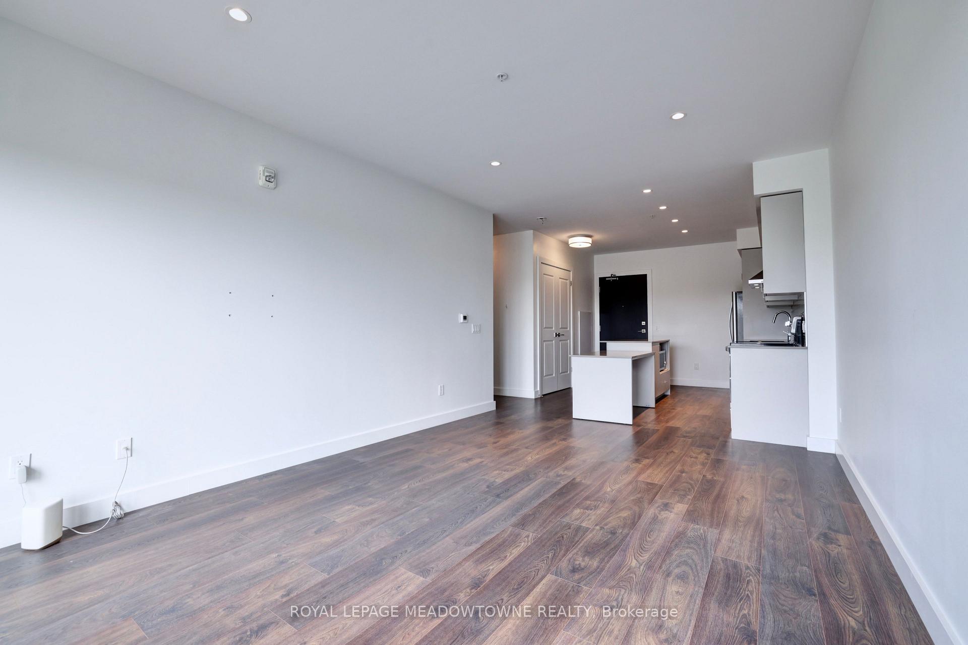 Photo 15 of Unit 1304, 15 Glebe Street, Cambridge, St. Andrews Estates — HOMEH