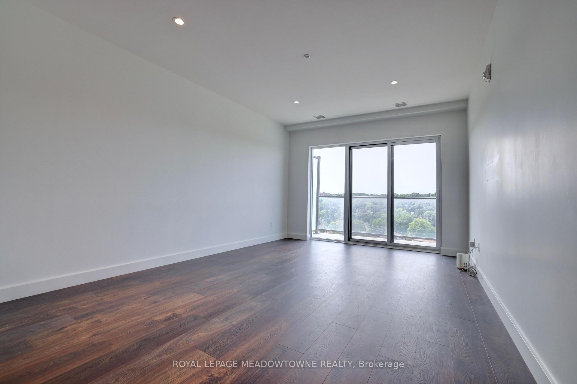 Photo 16 of Unit 1304, 15 Glebe Street, Cambridge, St. Andrews Estates — HOMEH