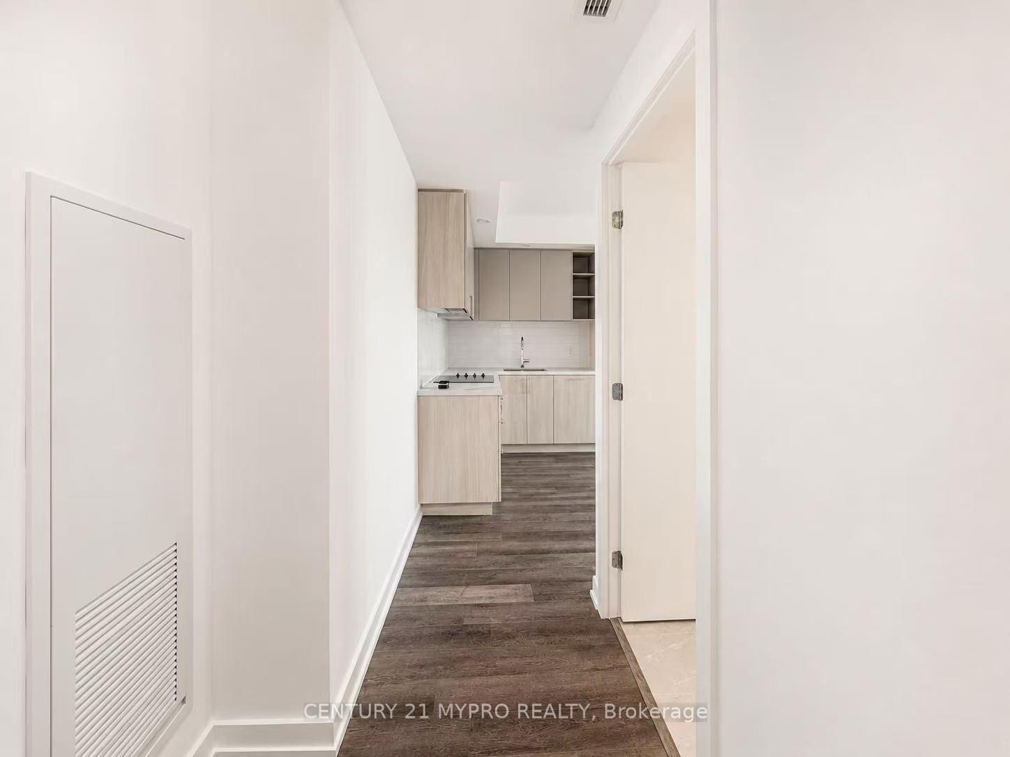 Photo 3 of Unit 602, 5 Meadowdale Road, Vaughan, Vaughan Corporate Centre — HOMEH