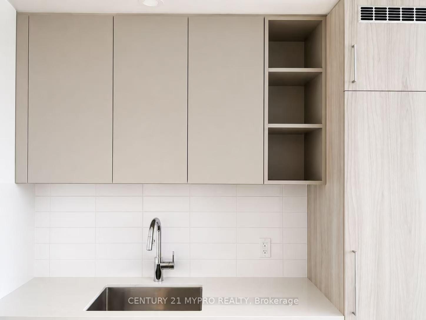 Photo 5 of Unit 602, 5 Meadowdale Road, Vaughan, Vaughan Corporate Centre — HOMEH