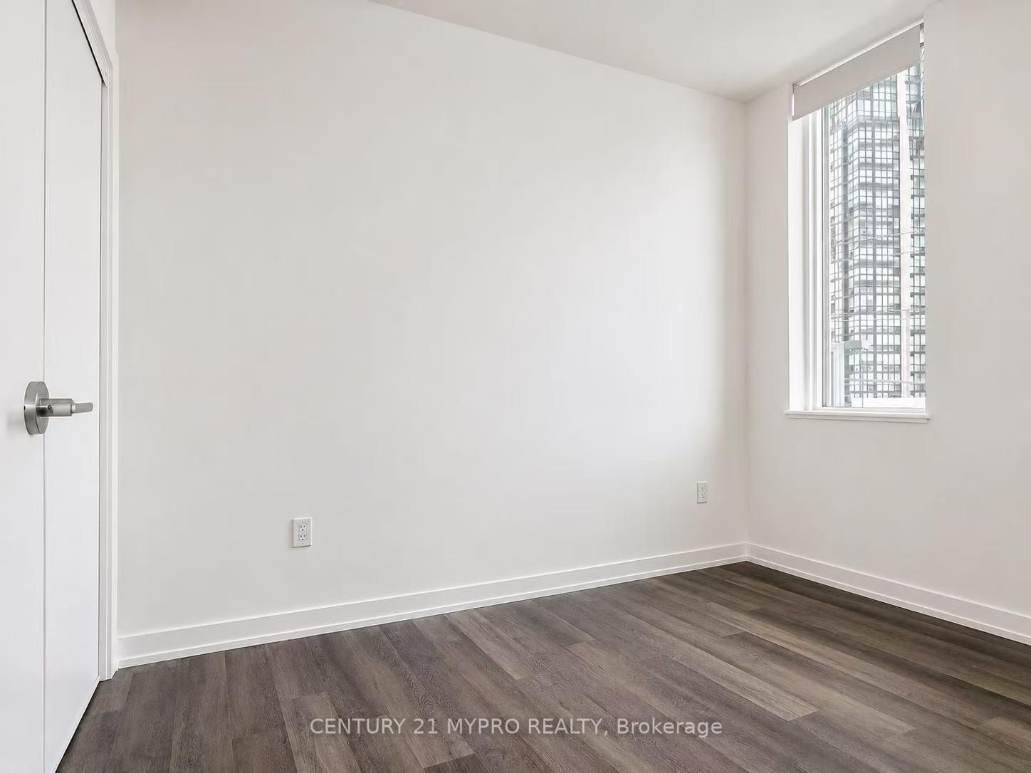 Photo 9 of Unit 602, 5 Meadowdale Road, Vaughan, Vaughan Corporate Centre — HOMEH