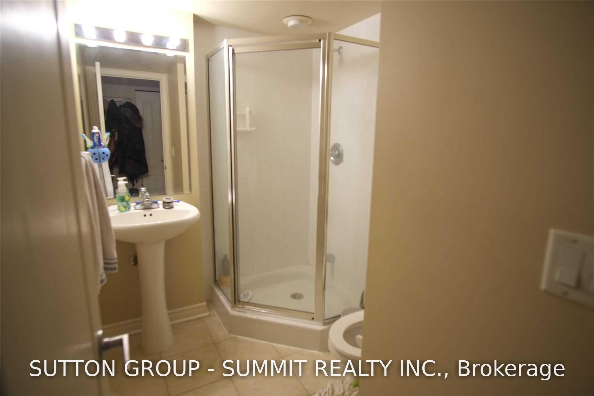 Photo 6 of Unit 1011, 17 Barberry Place, North York, Bayview Village — HOMEH