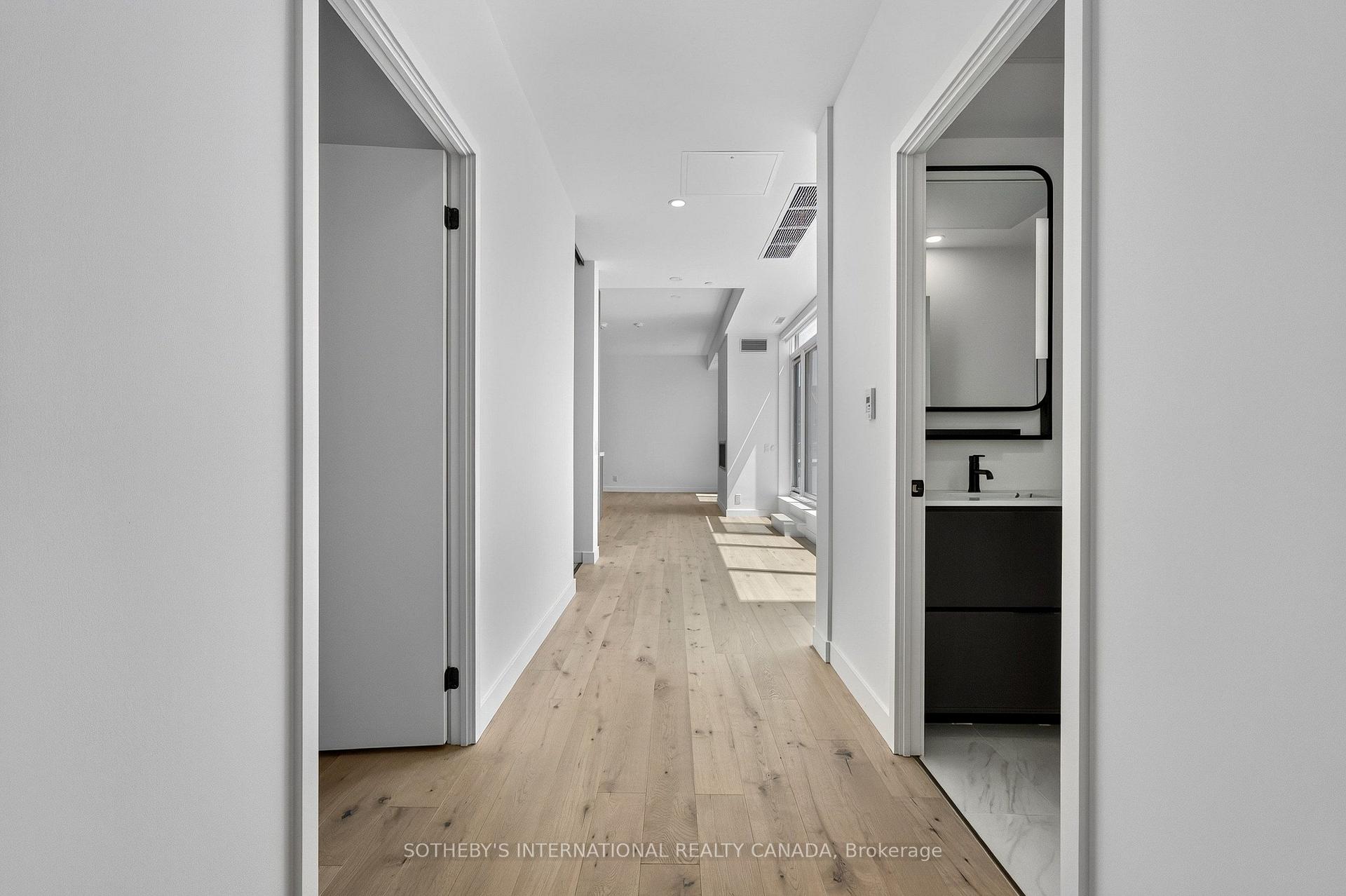 Photo 9 of Unit PH1701, 1050 Eastern Avenue, Toronto, The Beaches — HOMEH