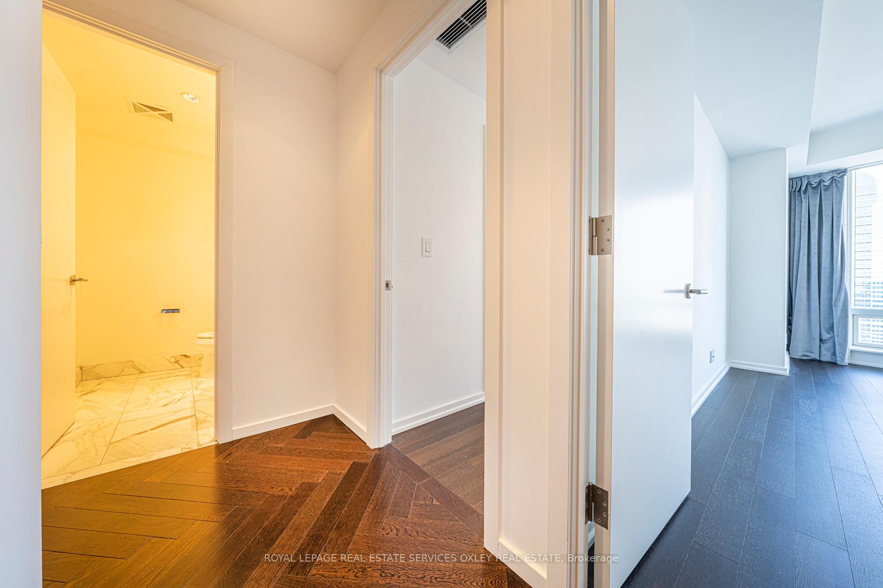 Photo 19 of Unit 4708, 180 University Avenue, Toronto, Bay Street Corridor — HOMEH