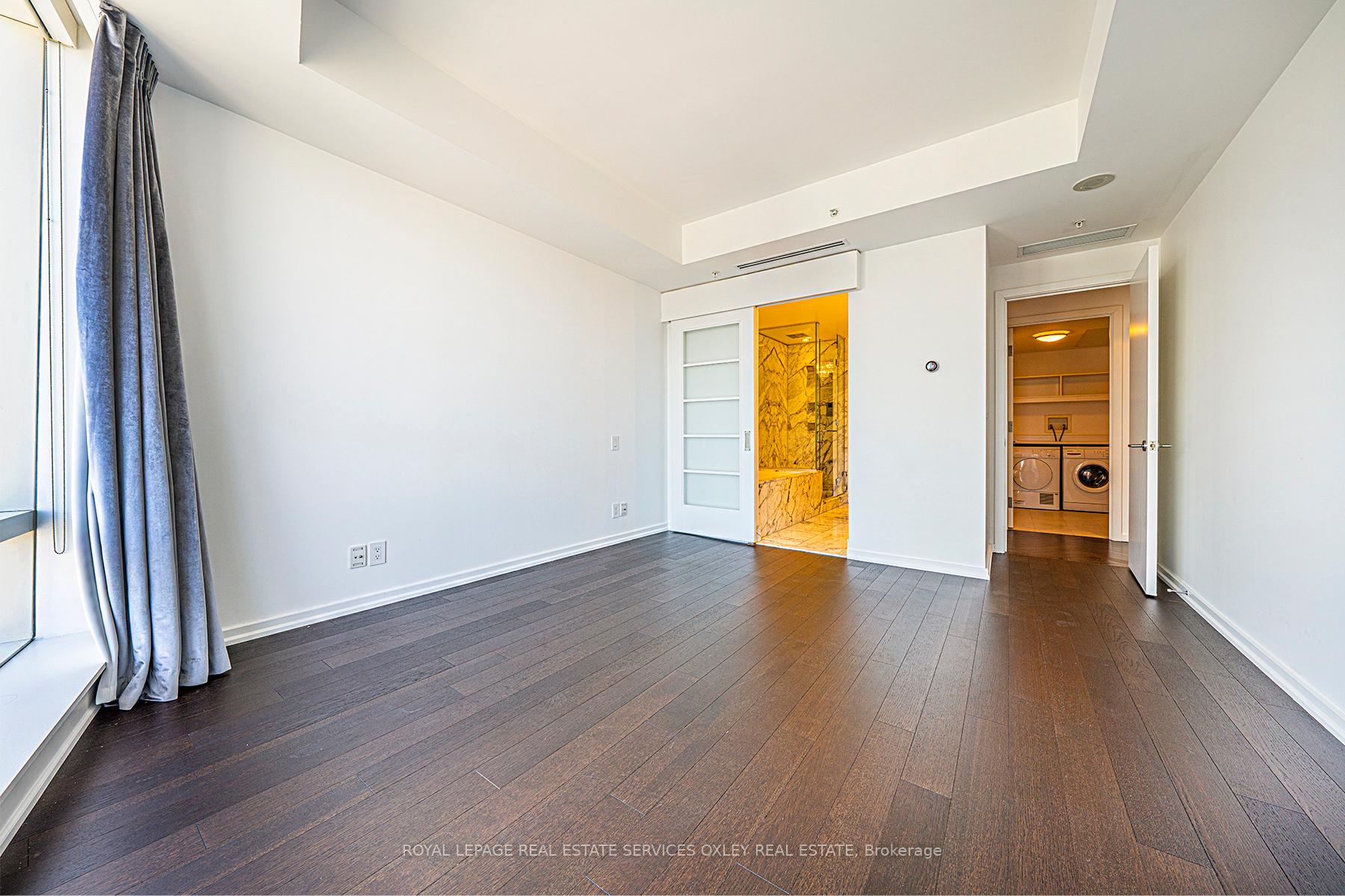Photo 21 of Unit 4708, 180 University Avenue, Toronto, Bay Street Corridor — HOMEH