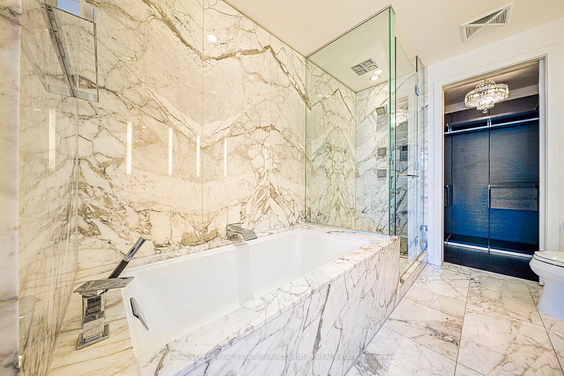 Photo 25 of Unit 4708, 180 University Avenue, Toronto, Bay Street Corridor — HOMEH