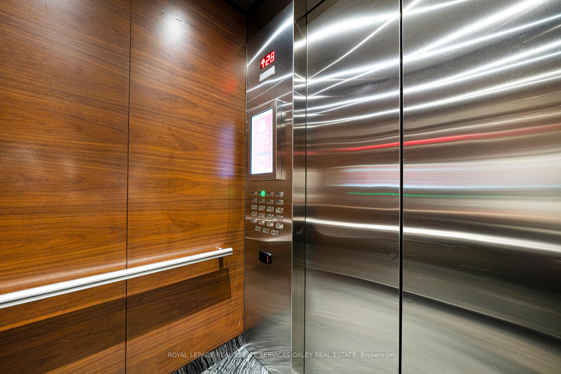 Photo 33 of Unit 4708, 180 University Avenue, Toronto, Bay Street Corridor — HOMEH