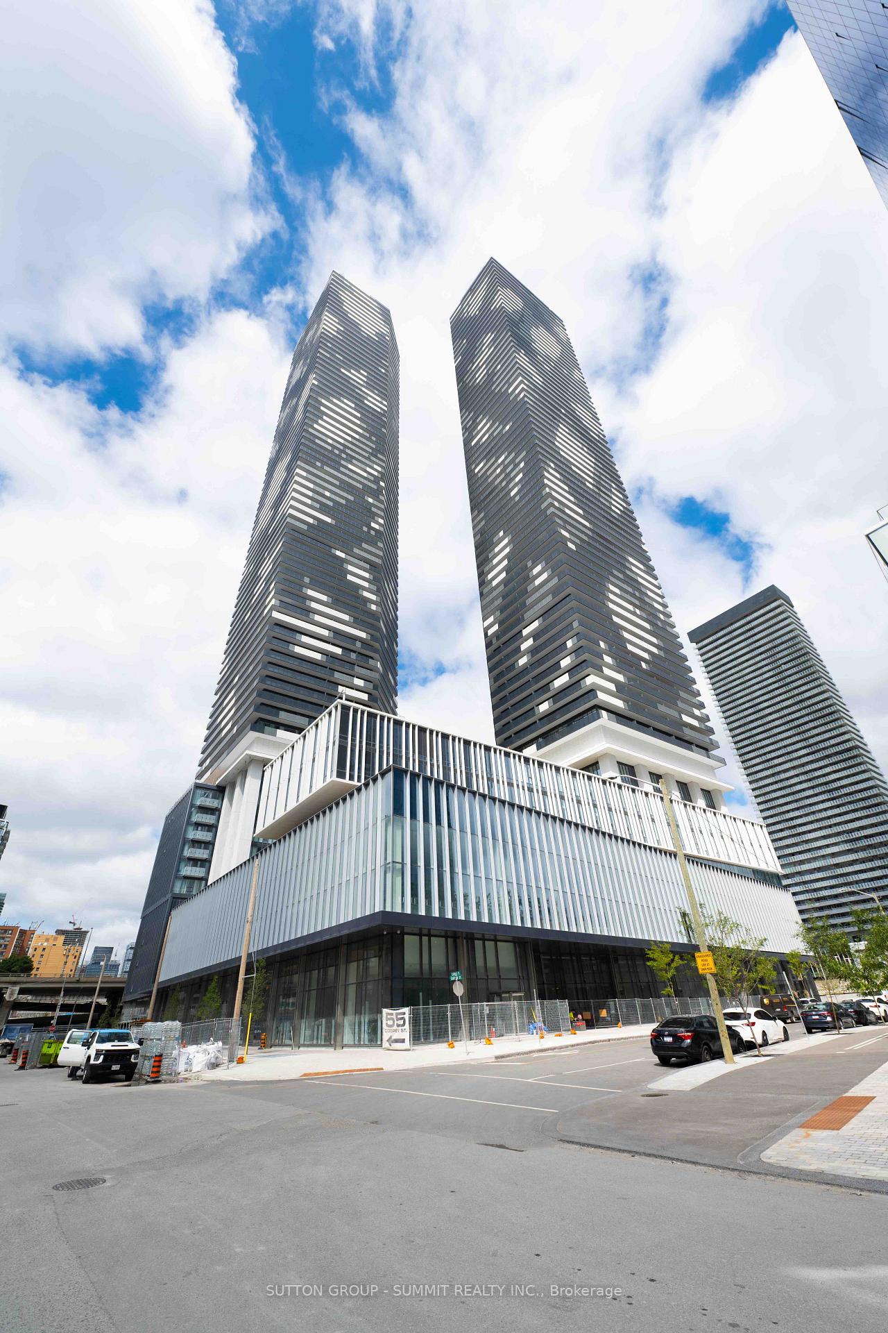 Photo 2 of Unit 4305, 138 Downes Street, Toronto, Waterfront Communities — HOMEH