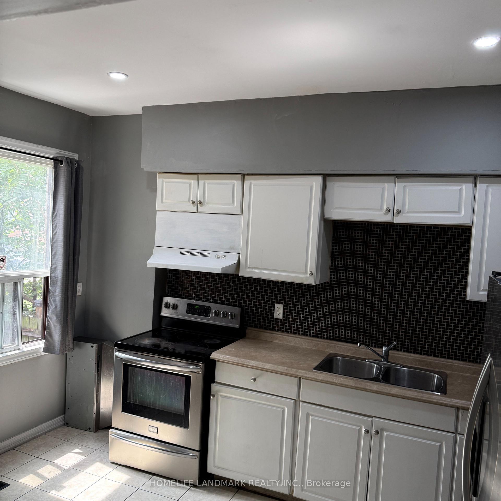 Photo 13 of 336 King William Street, Hamilton, Landsdale — HOMEH