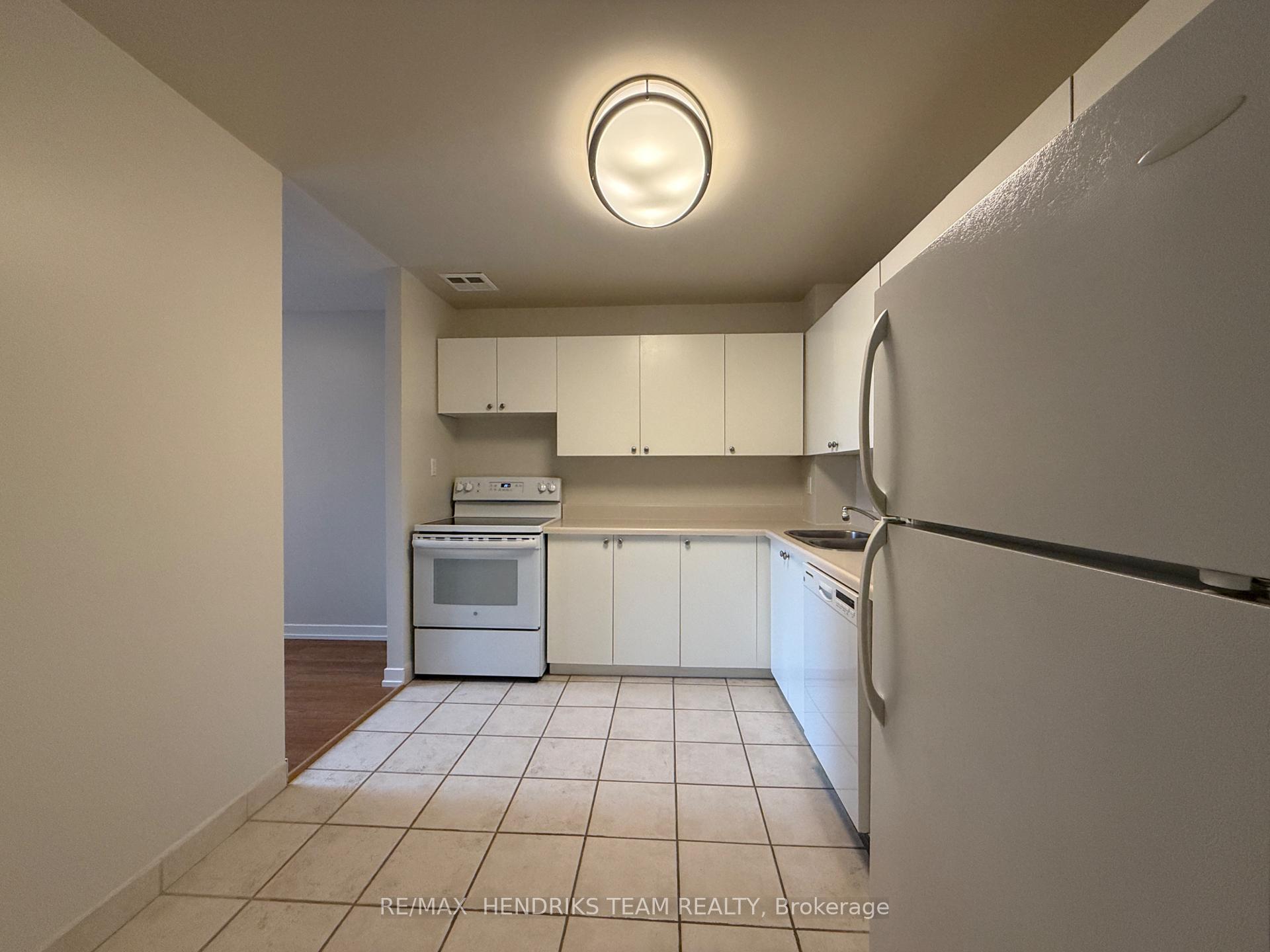 Photo 2 of Unit 215, 128 St Augustine Drive, St. Catharines, Secord Woods — HOMEH