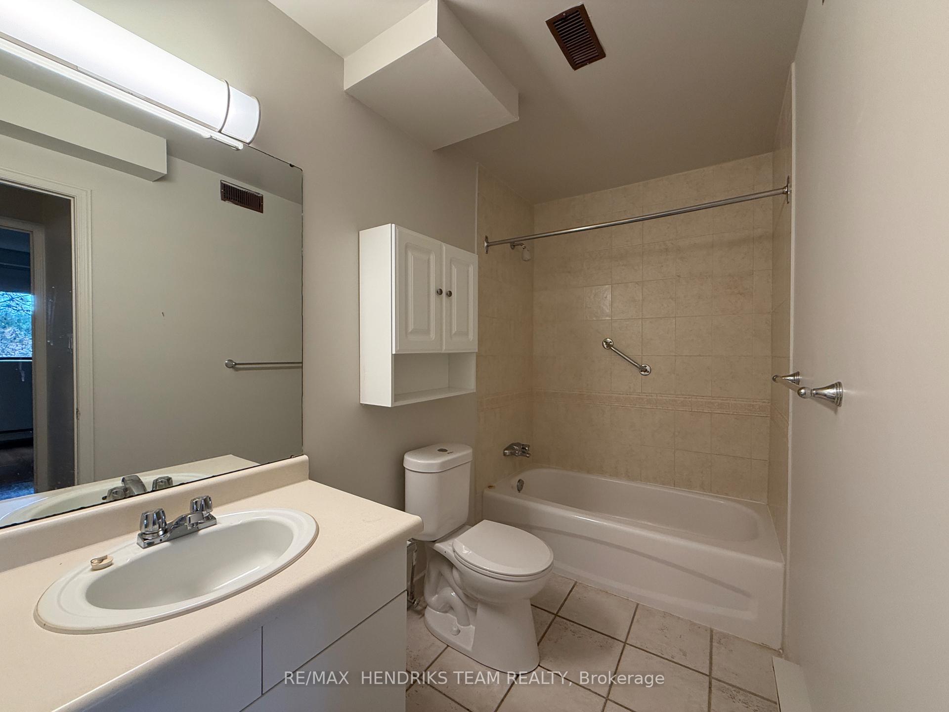 Photo 9 of Unit 215, 128 St Augustine Drive, St. Catharines, Secord Woods — HOMEH