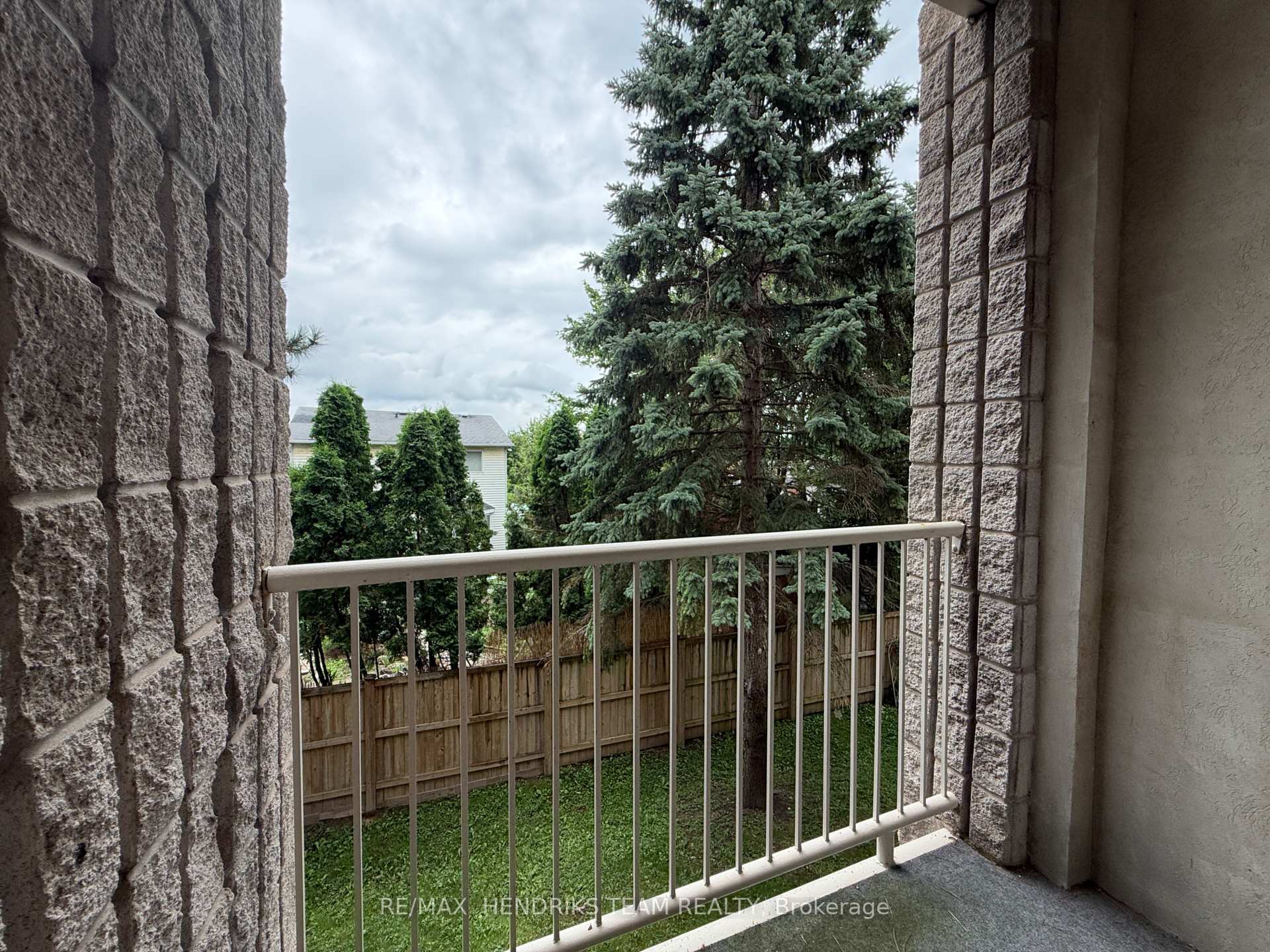 Photo 11 of Unit 215, 128 St Augustine Drive, St. Catharines, Secord Woods — HOMEH