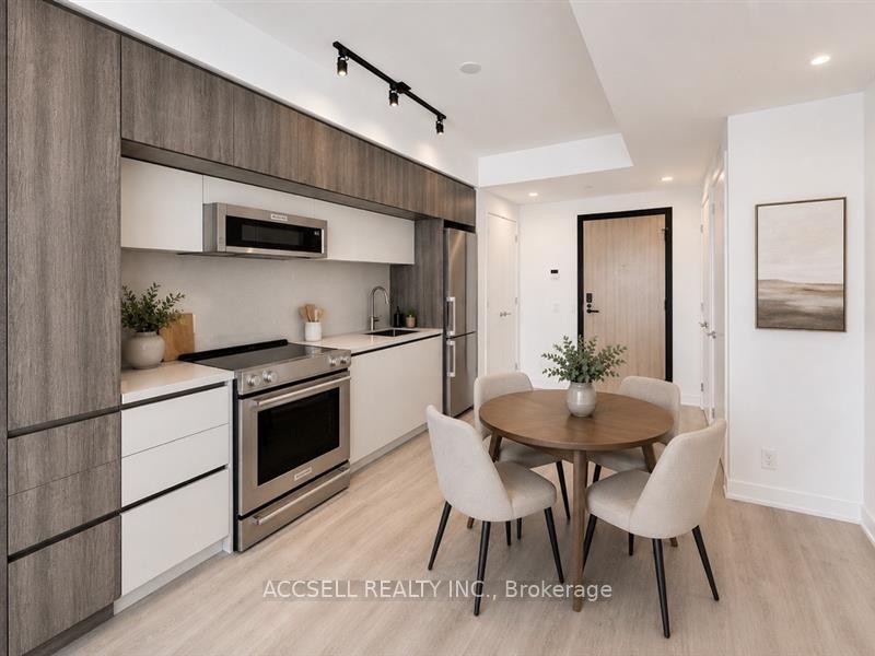Photo 3 of Unit W905, 185 Millway Avenue, Vaughan, Vaughan Corporate Centre — HOMEH