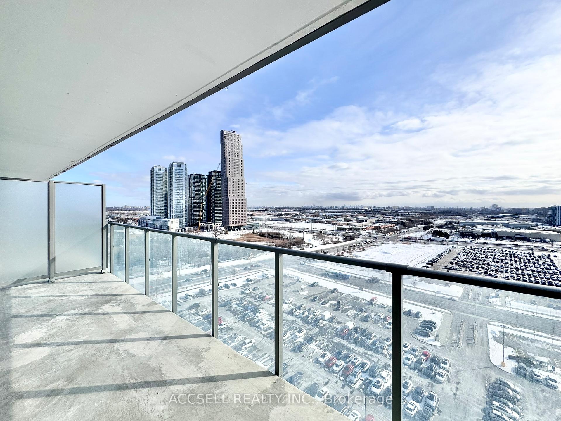 Photo 6 of Unit W905, 185 Millway Avenue, Vaughan, Vaughan Corporate Centre — HOMEH