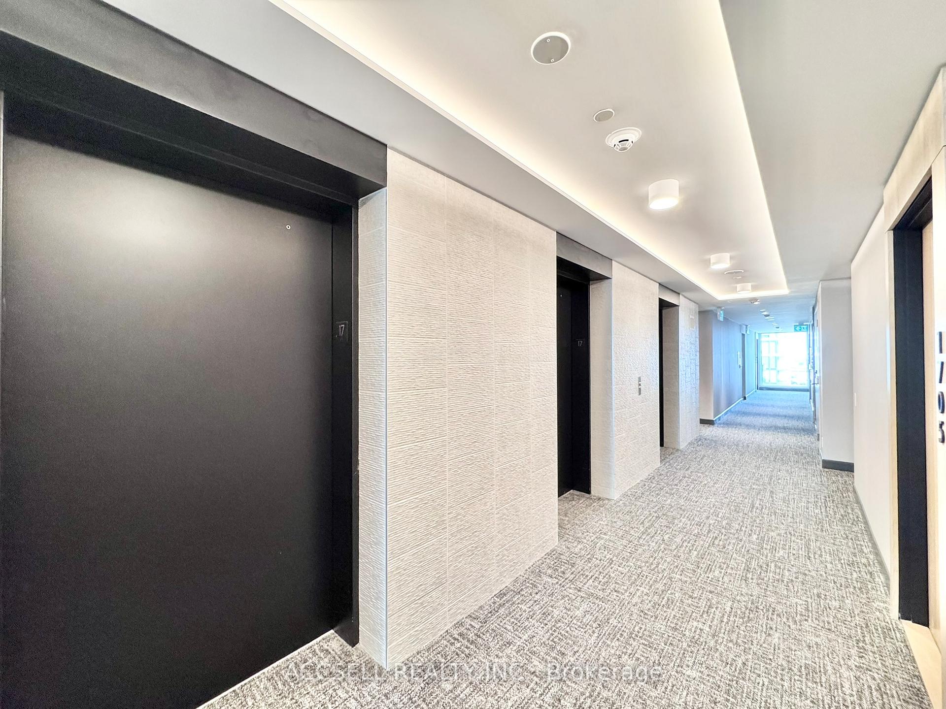 Photo 11 of Unit W905, 185 Millway Avenue, Vaughan, Vaughan Corporate Centre — HOMEH