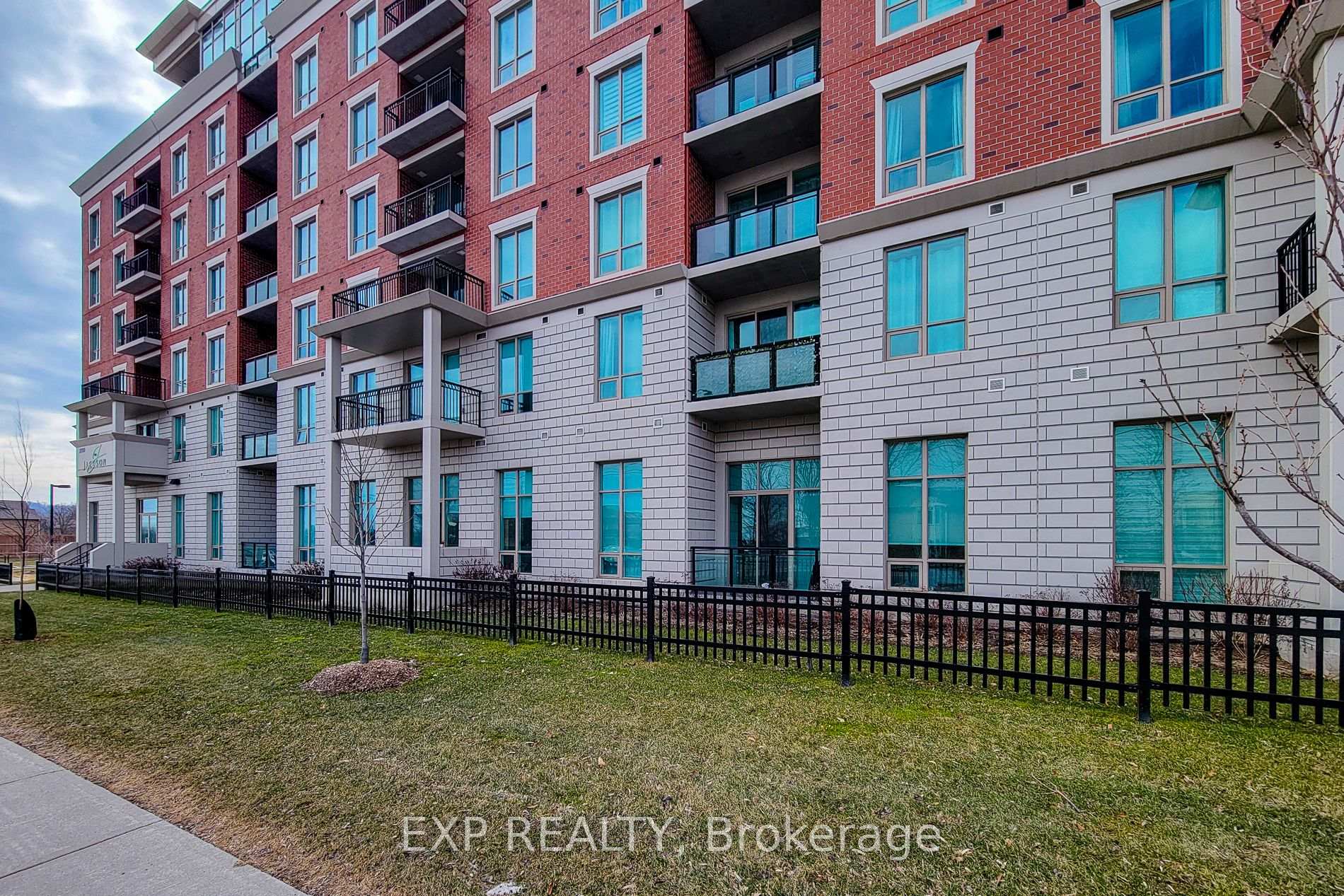 Photo 13 of Unit 102, 2750 King Street E, Hamilton, Greenford — HOMEH