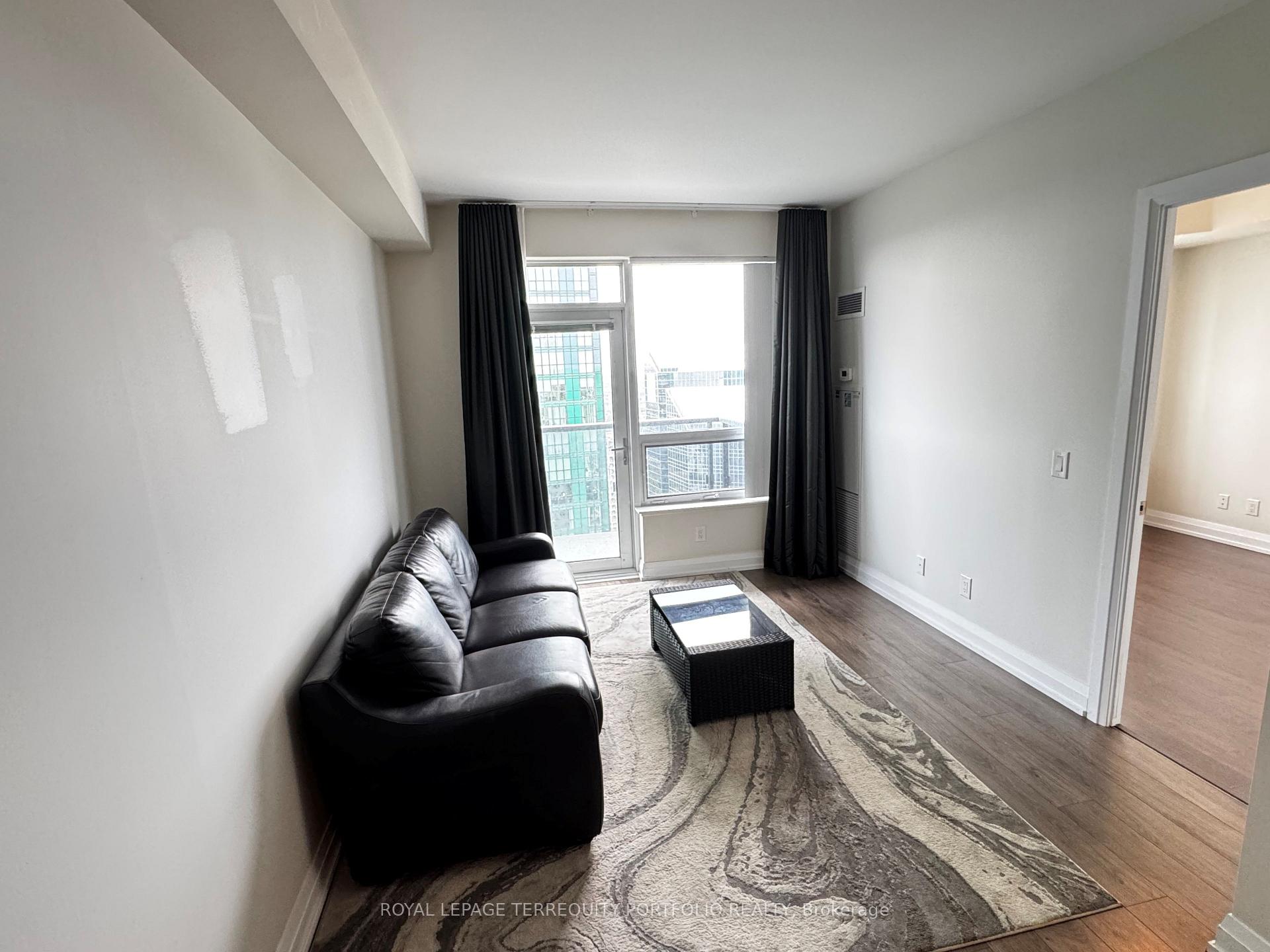 Photo 3 of Unit 3101, 2 Anndale Drive, North York, Willowdale East — HOMEH