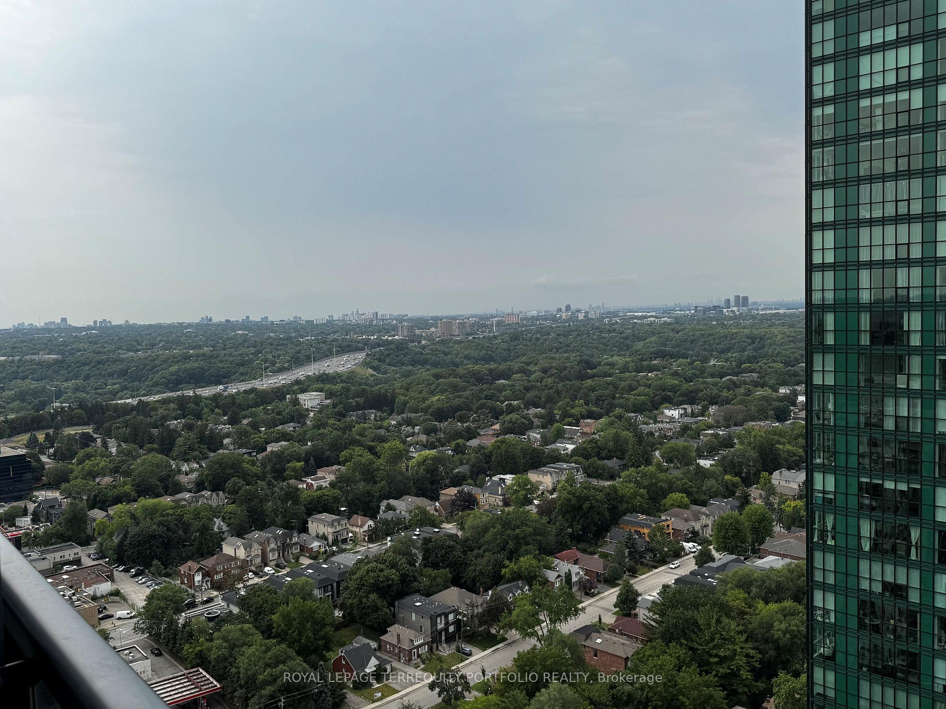 Photo 5 of Unit 3101, 2 Anndale Drive, North York, Willowdale East — HOMEH