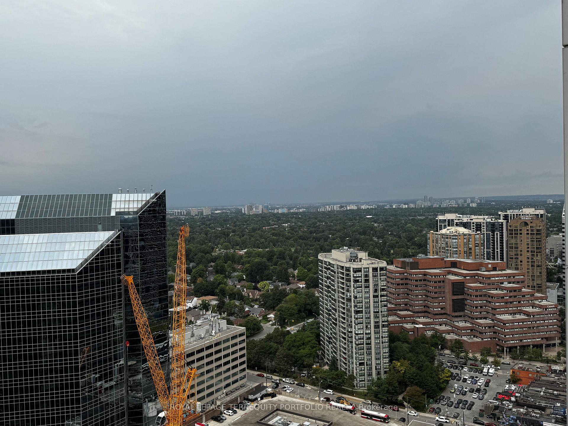 Photo 7 of Unit 3101, 2 Anndale Drive, North York, Willowdale East — HOMEH