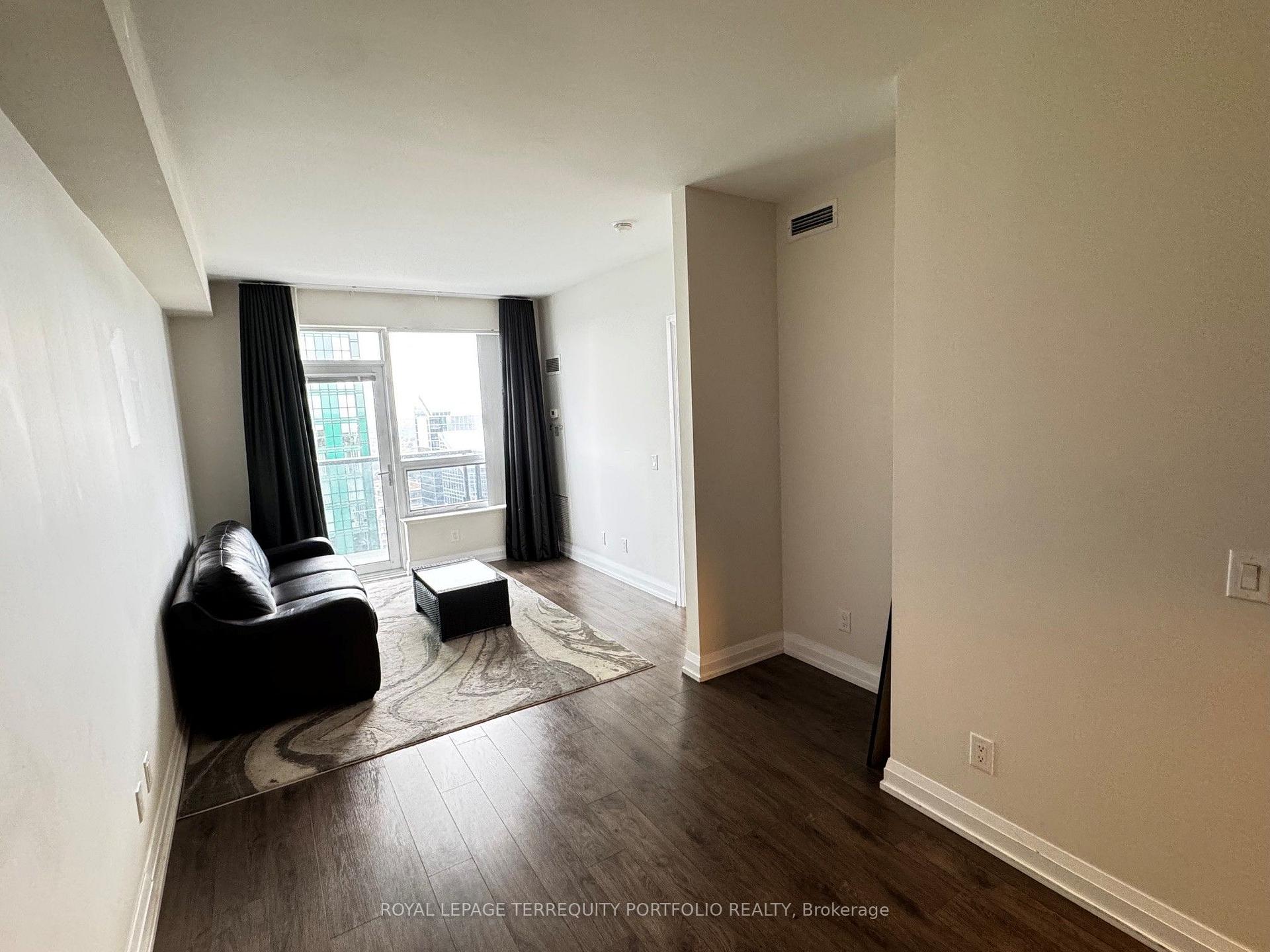 Photo 6 of Unit 3101, 2 Anndale Drive, North York, Willowdale East — HOMEH