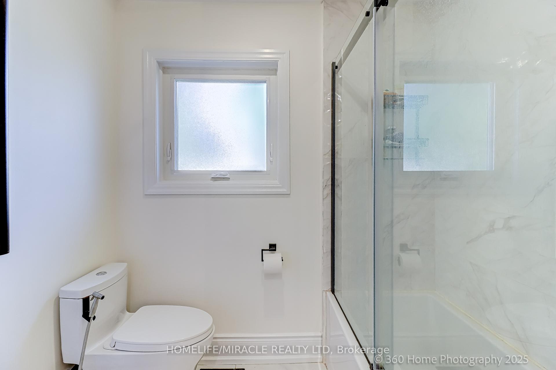 Photo 15 of 568 Weir Avenue, Oakville, West — HOMEH