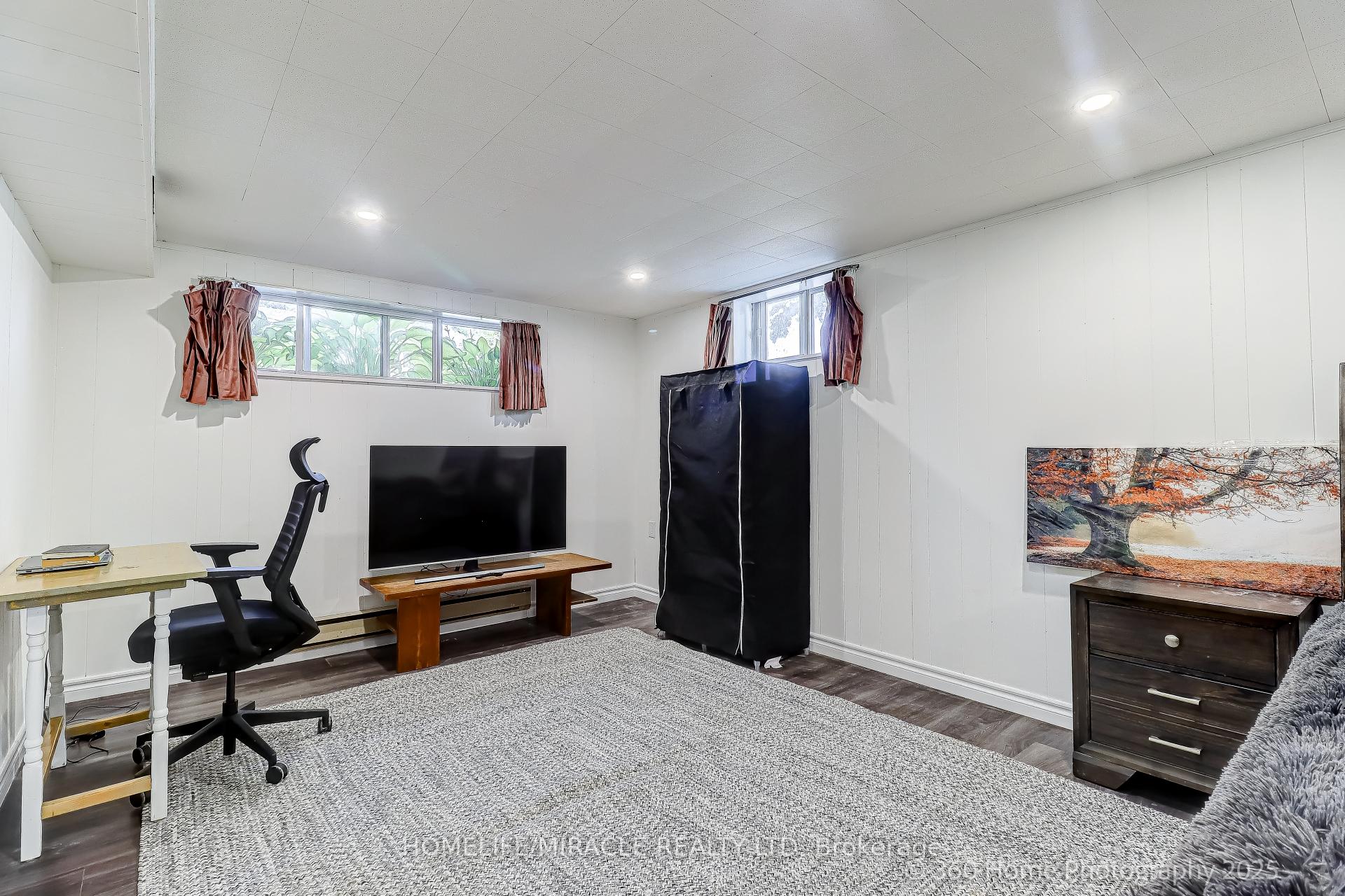 Photo 16 of 568 Weir Avenue, Oakville, West — HOMEH