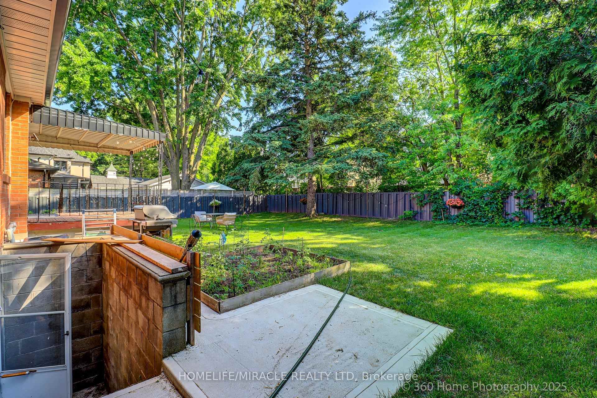 Photo 22 of 568 Weir Avenue, Oakville, West — HOMEH