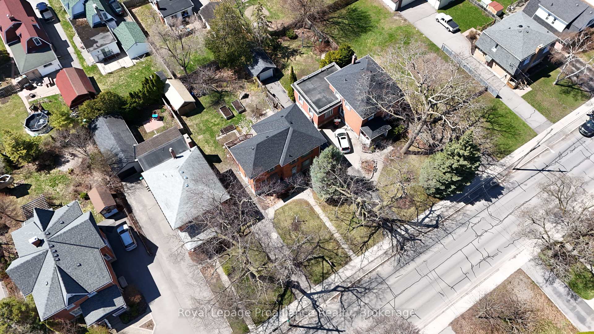 Photo 18 of 308 Bleecker Avenue, Belleville, Belleville Ward — HOMEH