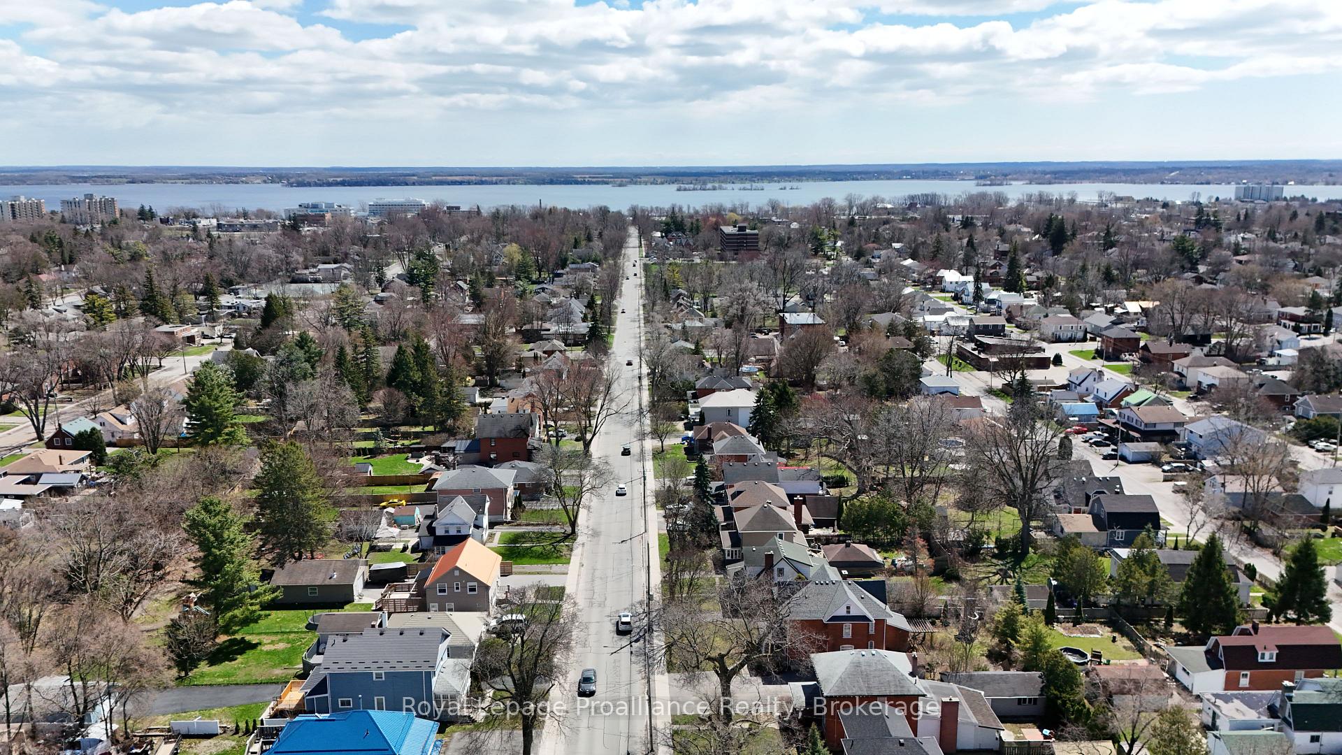 Photo 19 of 308 Bleecker Avenue, Belleville, Belleville Ward — HOMEH