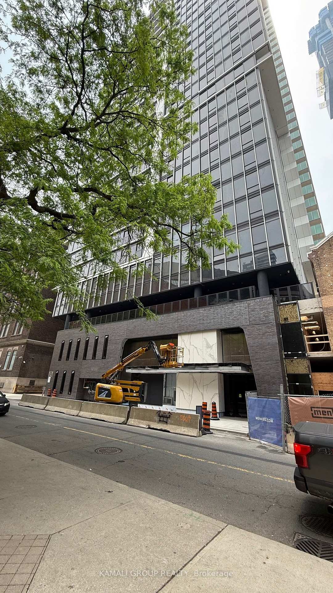 Photo 1 of Unit 2105, 771 Yonge Street, Toronto, Rosedale-Moore Park — HOMEH
