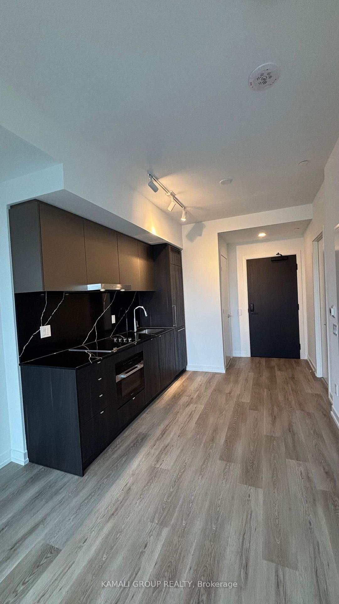 Photo 3 of Unit 2105, 771 Yonge Street, Toronto, Rosedale-Moore Park — HOMEH